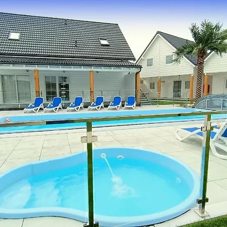 Bobolin-ferienhaeuser Palm Paradise *